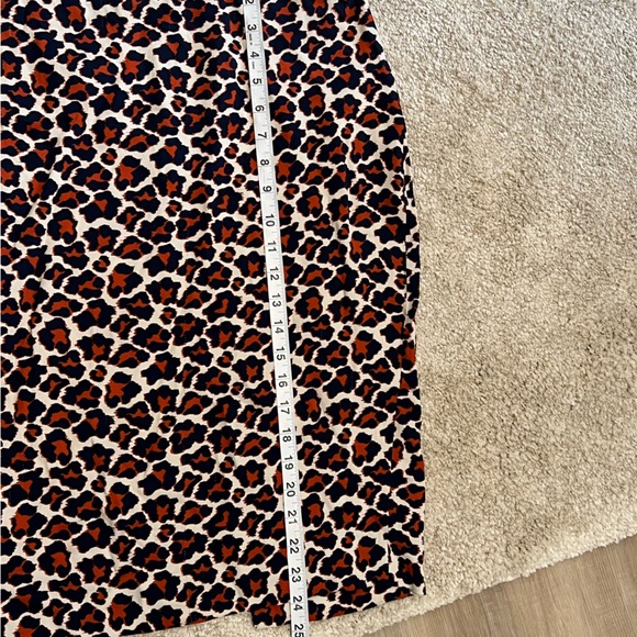 Diane Von Furstenberg Leopard Print Pencil Skirt - Picture 9 of 11